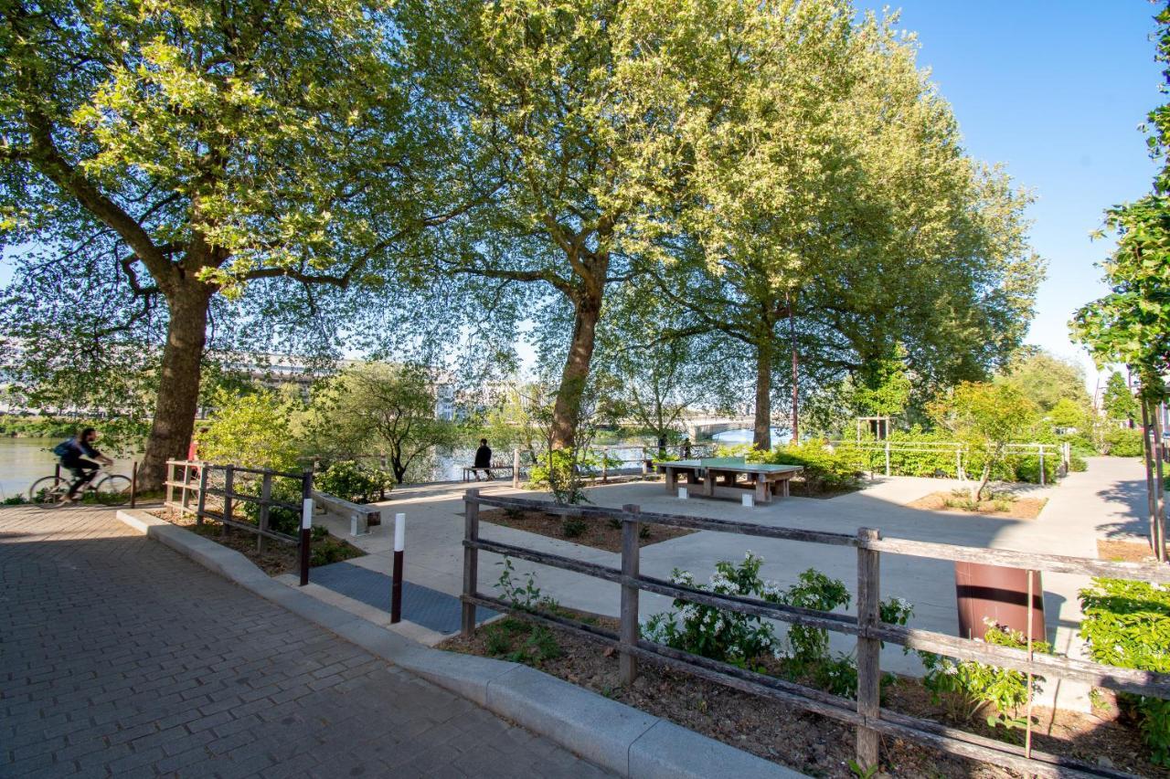 Charmant T2 Sur Ile De Nantes Avec Parking Et Balcon Exteriör bild